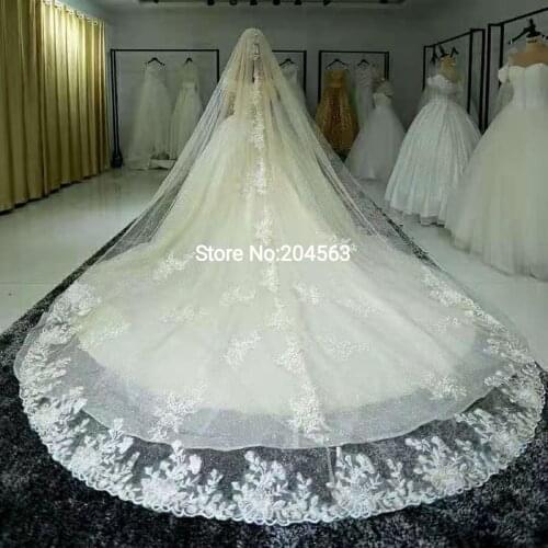 One-Layer Lace Wedding Veil Long Luxury Church Bridal Veils with Comb