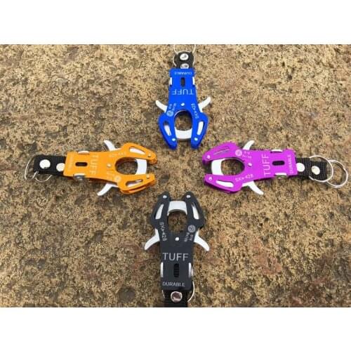 Facotry whilesale Aluminum alloy quick-hanging key chain mountaineering key ring large tiger buckle