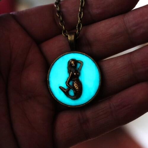 2018 Luminous little mermaid Necklace Mermaid Necklace blue sea Necklace GLOW in the DARK night luminous Christmas gifts