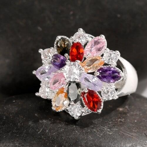 Trendy Colorful Crystal Flower Rings for Women Fashion Simple Fashion Jewelry Anniversary Party Ring Accessories