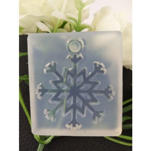 New Snowflake Silicone Mold DIY Pendant Jewelry Resin Casting Mould Craft Tool