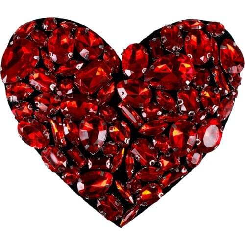 10pieces Handmade Beaded Rhinestones Red Heart Design Patches Sew on Badge Applique Clothes Bags Decorated Craft Sewing TH578