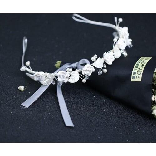 Romantic White Flower Crown Hairband In Beach Wedding Party Bridal Bridesmaid Women Headbands Christmas Decoration Hair Jewelry