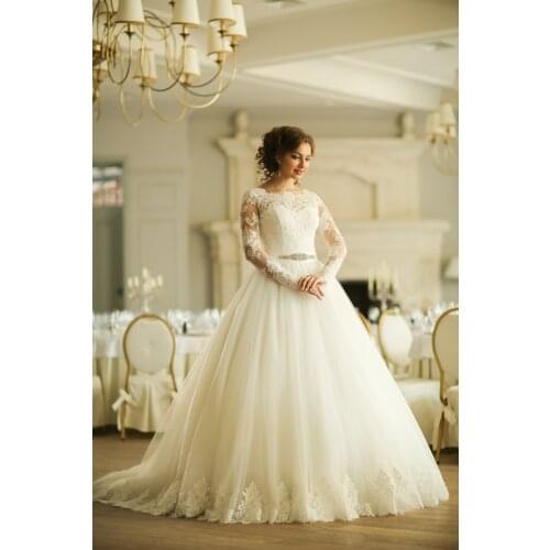 2018 New Arrival Sheer Lace Open Back Long Sleeves Lace Beading Tulle Ball Gown Formal Bridal Gown mother of the bride dresses