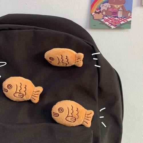 Cartoon cute snapper brooch plush small fish brooch backpack sweater corsage