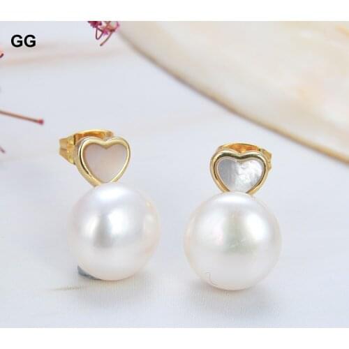 GuaiGuai Jewelry Semi Round White Pearl Heart shaped White Shell Stud Earrings