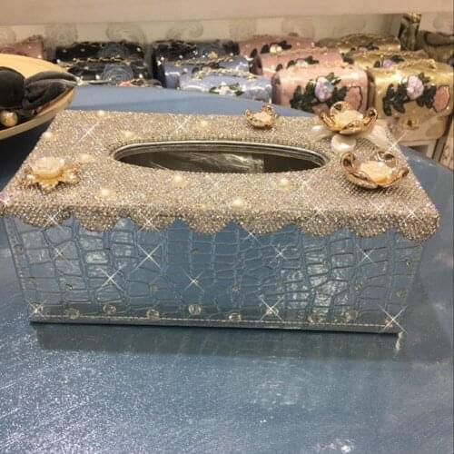 Bling Bling Crystals Home Office Decoration Tissue Box Paper Towels Container Luxury Rhinestone Car Tissue Cover Case