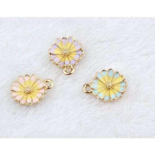 10Pcs/Lot Gold Color Tone Marguerite Shape Pendant Enamel Charms Fashion DIY Handmade Bracelet Necklace Jewelry Accessories