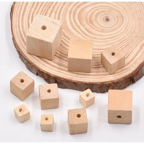 DIY Ornament Accessories 25MM Wood Color Square Wooden Bead Four Square Wood Block Wooden Scattered Beads Wholesale crafts
