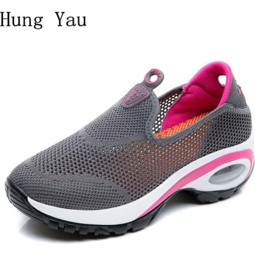 Women Sandals 2018 Summer Mesh Shoes Woman Sandals Breathable Wedges Fashion Platform Flat Female Slides Ladies Shoes Slip On