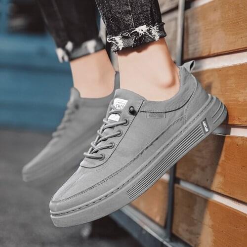 Men Casual Shoes New Hot Sale Breathable Hard-wearing Shoes Men Fashion Sneakers Classic Outdoor Board Shoes Men Vulcanize Shoes