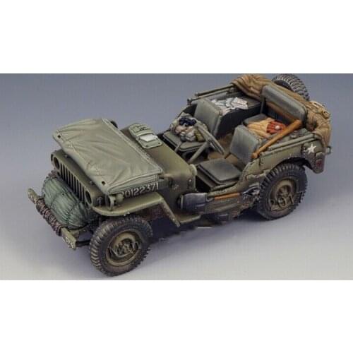 New Unassembled 1/35 ancient Accessories SET （NO CAR ） stand Resin Figure Unpainted Model Kit