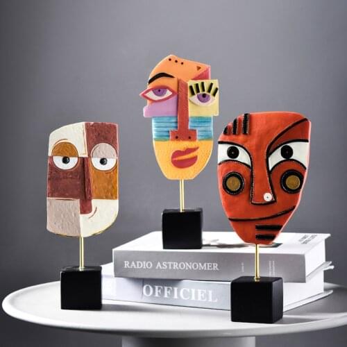 Modern Resin Crafts Abstract Face Art Ornament Creative Living Room Wine Cabinet Decoration Home Decoration Accessories