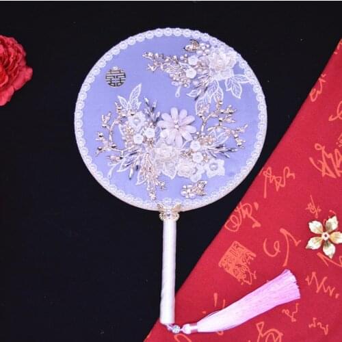 Chinese wedding bride round fan holding flowers photography props