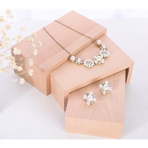Brief Solid Wood Rings Pendant Bracelets Display Holder Jewelry Display Riser Jewellery Display Rack
