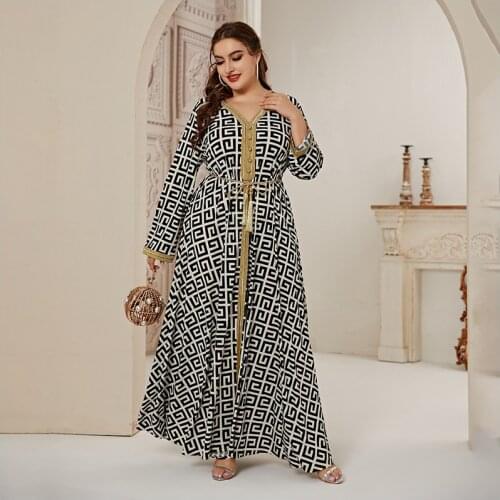 Moroccan Kaftan Muslim Dubai Abaya Turkey Long Dresses Large Plus Size Fashion Elegant Stitching Ramadan Maxi Dress Sashes