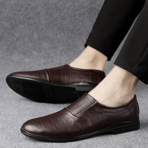 New Genuine Leather Men Casual Shoes Luxury Brand Italian Mens Loafers Moccasins Breathable Business Slip on Shoes Driving Flats