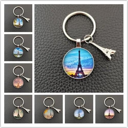 The Eiffel Tower Paris, the Christian Hercha Amano Museum of Art, Corgante Redondo, Regalo de Recudo Romantico