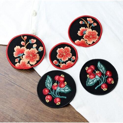 1PC Round flower embroidered patches for clothing on clothes sew on patch applique cute stickers for DIY costume applique