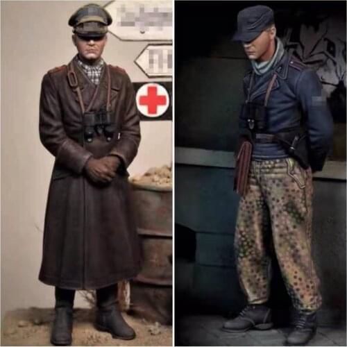 1:35 World War II Military Theme Resin Soldier Officer Standing Position 2 Person Kit