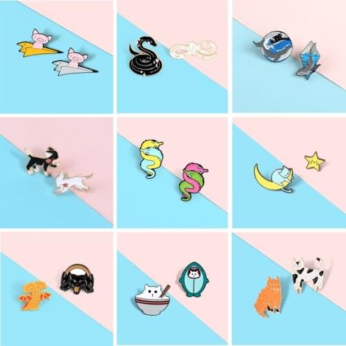 2/Set Cartoon Cute Animals Whale Cat Dinosaur Snake Pig Dog Rabbit Enamel Brooch Star Alloy Badge Clothes Bag Pin Woman Jewelry