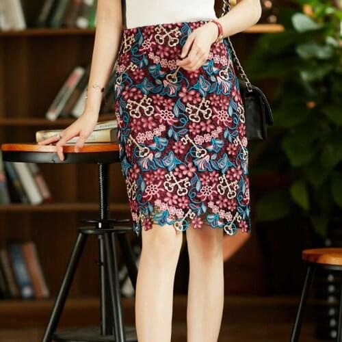 Lace Skirt Women High Quality Floral Embroidery Lace Hollow Out Knee-Length Straight Skirt Elegant Style 2018 New Fashion