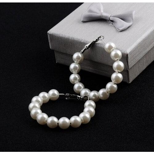 Women Elegant White Pearls Round Hoop Earrings Girl Birthday Party Big Pearl Circle Round Earrings Wedding Fashion Jewelry