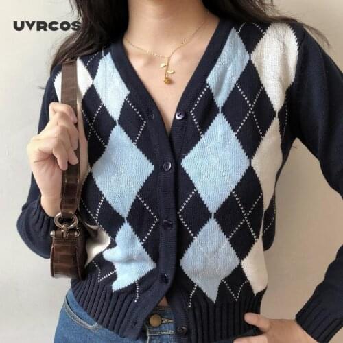 UVRCOS Women Cardigan Argyle Knit Sweater Vintage Stylish Geometric Pattern Slim Crop Top V-Neck England Style Long Sleeve Outer