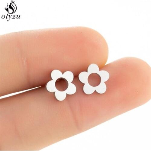 Korean Small Daisy Flower Stud Earrings for Girls Fashion Stainless Steel Jewelry Earring Women Wedding boucle d'oreille femme