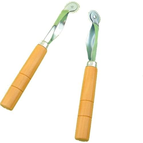 Wooden stainless steel crimping wheel cloth-pressing wheel spacing wheel tailoring tracing wheel pointed tooth scoring wheel