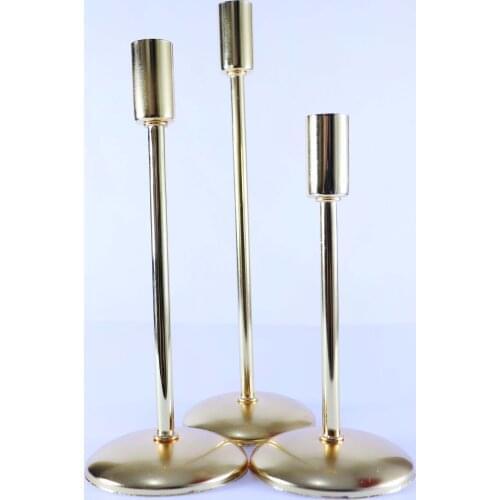 Red Whiter Decorative Metal Candlesticks