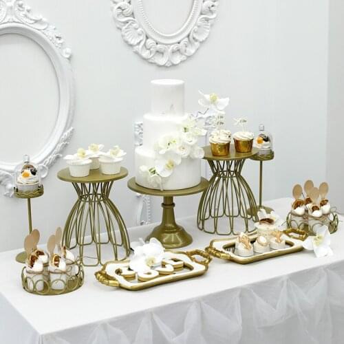 SWEETGO Gold Sparkl cake stand 1piece resin glass trays skirt cake stand cake tools tableware wedding dessert Home decoration
