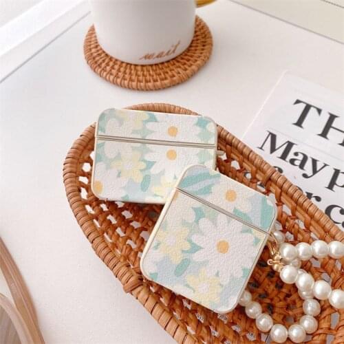 Luxury Pearl Style Bracelet Cover for Airpod Pro Chrysanthemum Flower Pattern Leather Protection Case for Airpods 1 2 Case