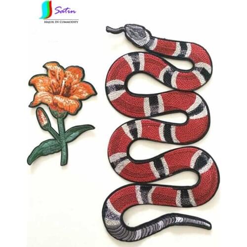 Snake with Flower Embroidered Applique Patch Vintage Animal Patch T-shirt or Jeans Decoration Patch DIY Decoration S0451H