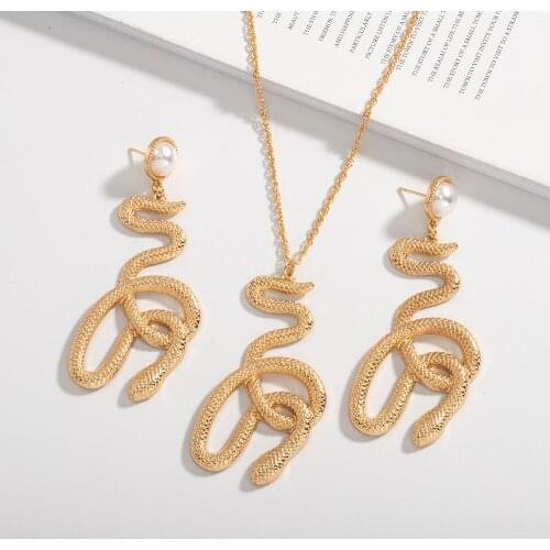 European Long Bending Animal Snake Earrings for Women Jewelry Simulated Pearl Drop Dangle Earrings Vintage Womens Girl Gift E357