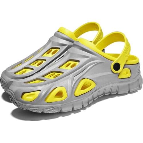 Summer Men Casual Sandals Outdoor Women Beach Shoes Fashion Indoor Slippers High Quality EVA Lazy Hole Shoes 39-44