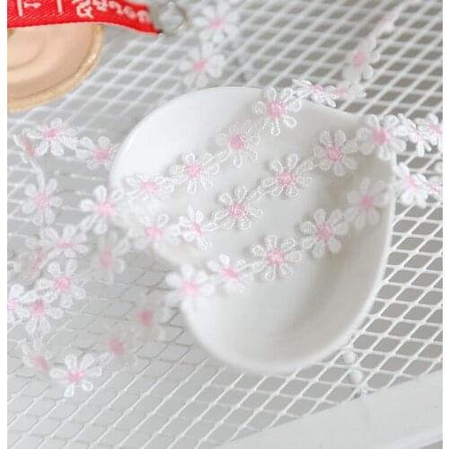 Hot!5 Meters 13mm Clothes Daisy Flower Lace Applique Decorative Ribbon Beautiful Skin Polyester Sewing Craft Crochet Lace Trim