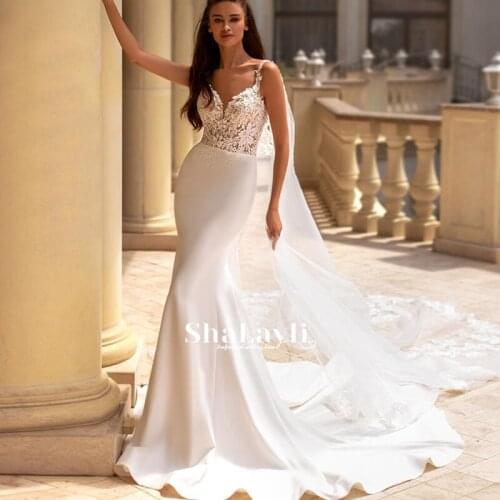 Vintage Mermaid Wedding Dresses Soft Satin Beach Bridal Gowns V-neck Sleeveless Lace Appliques Party Gowns Vestido De Novia