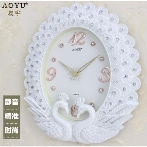 Quartz Clocks watches European style living room entrance large peacock diamond decoration modern creative fashion hanging clock