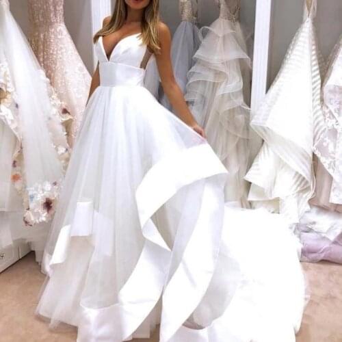 Sexy Spaghetti Straps Open Back Cheap Wedding Dress White Satin Ruffles Puffy Tulle Beach Bridal Gowns Vestidos De Noiva