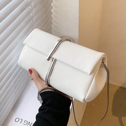 Bag women 2020 new Korean version of ins personality one-shoulder messenger clutch bag chain bag