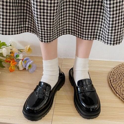 Japanese Student Shoes Girly Girl Lolita Shoes JK Commuter Uniform Shoes Loafer Low Heels Casual Mary Jane shoes Shoes 2021