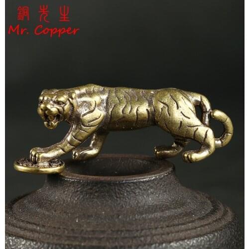 Retro Brass Tiger Step on Coin Miniatures Figurines Desktop Ornaments Decorations Crafts Accessories Solid Copper Zodiac Animal