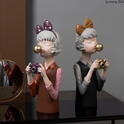 European Style Bubble Gum Girl Decoration Creative Figure Figurine Girl Room Deco Living Room Office Bust Sculpture Crafts Decor
