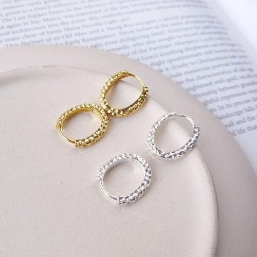 1pair 18K GOld plated 100% Authentic 925 Sterling silver Carved Geometric Oval shape Hoop Huggie Earrings Fine jEWELRY E123