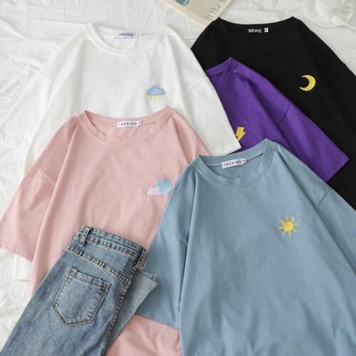 Summer womens T-sleeved shirt ins Harajuku Japanese cute vintage embroidery oversize loose shirt chic casual womens T-shirt