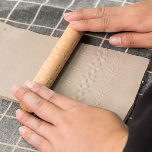 2Pcs Clay Modeling Pattern Rollers Flowers Pattern Clay Rolling Pin Textured Roller Wooden Handle Pottery Tools