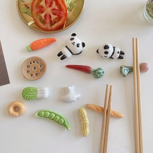 1 Pc Cute White Bear Ceramic Decorative Chopsticks Holder Rack Spoon Fork Rest Kitchen Tableware