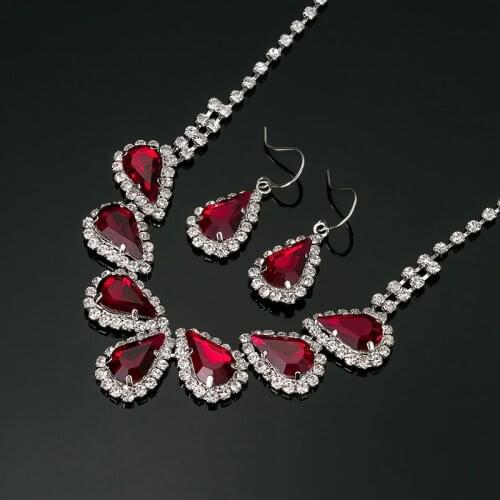 YFJEWE 2018 Top Selling Women Sparkling Rhinestone Crystal Necklace Earrings Set LadyS Charm Wedding Bridal Jewelry Set N219