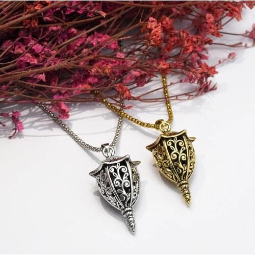 Vintage Carved Bells Lamp Roman Necklace For Women Long Chains Sweater Pendant Necklaces Boho Jewelry Choker Statement Necklaces
